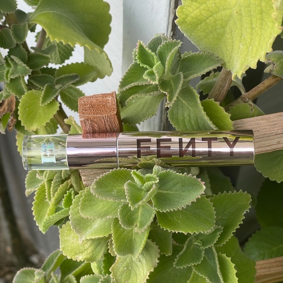 FENTY BEAUTY Bread Winn’r (Chocolate Brwn Nude)Velvet Liquid Lipstick By… - Picture 8 of 12